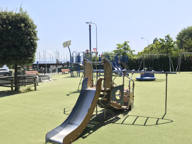 Place de jeux du Parc du Bourg de Rive